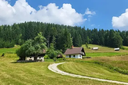 Cestovanie po diaľnici v Slovinsku: Objavme pamiatky