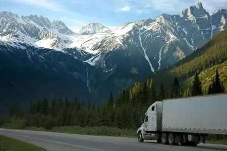 Transporturile sosesc fără impedimente dinspre Austria pe drumuri.